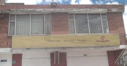 CHARCUTERIA JAMONES PERNILES BRASILENA CHARCUTERIA JAMONES PERNILES BRASILENA